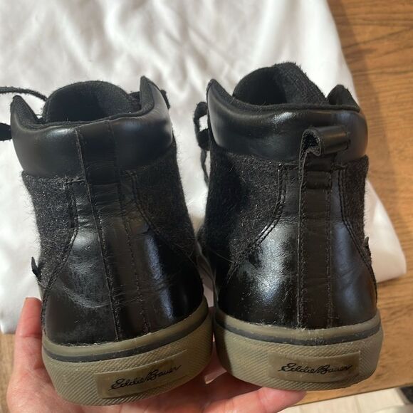 Eddie Bauer storm sneakers.   Lightly worn. - Picture 7 of 8